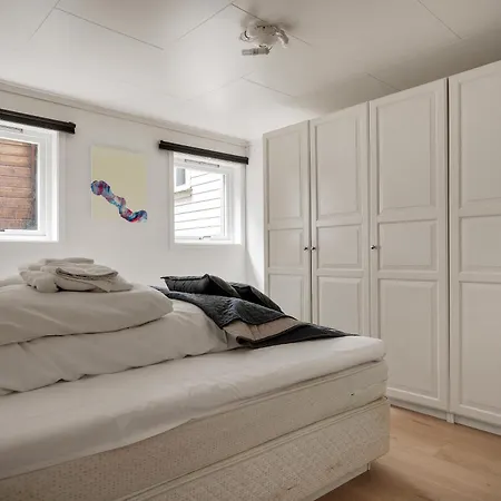 3 Soverom, Sentralt I Og Moderne Bad * Bergen