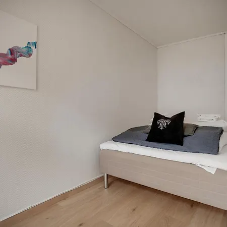 3 Soverom, Sentralt I Og Moderne Bad * Берген