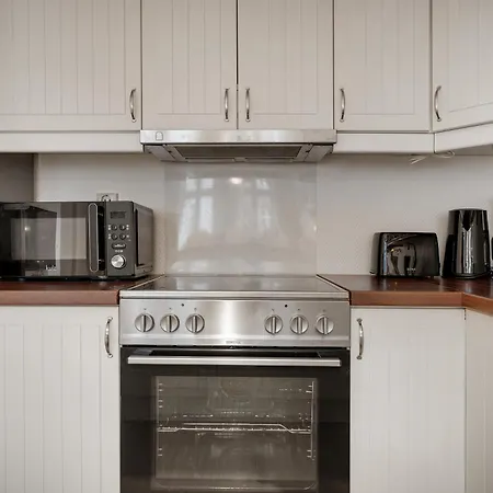 3 Soverom, Sentralt I Og Moderne Bad * Берген