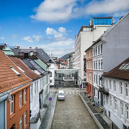 3 Soverom, Sentralt I Og Moderne Bad * Bergen