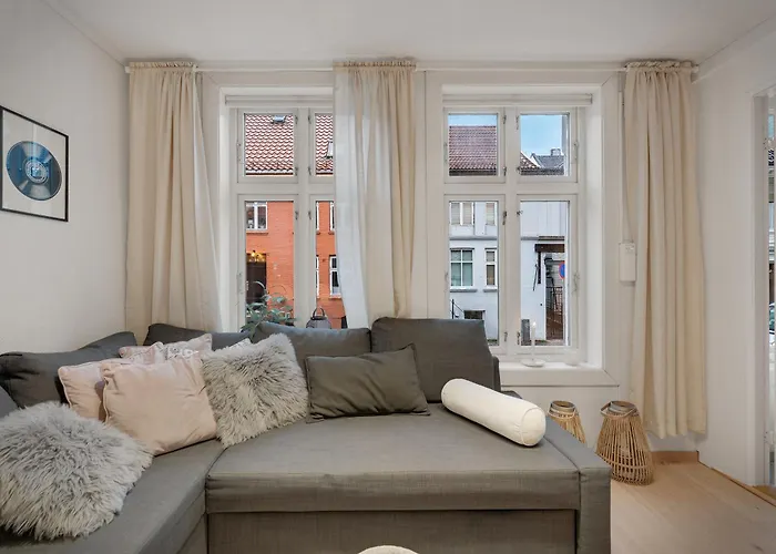 Apartment 3 Soverom, Sentralt I Og Moderne Bad Bergen