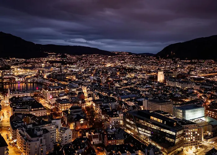 3 Soverom, Sentralt I Og Moderne Bad 아파트 *